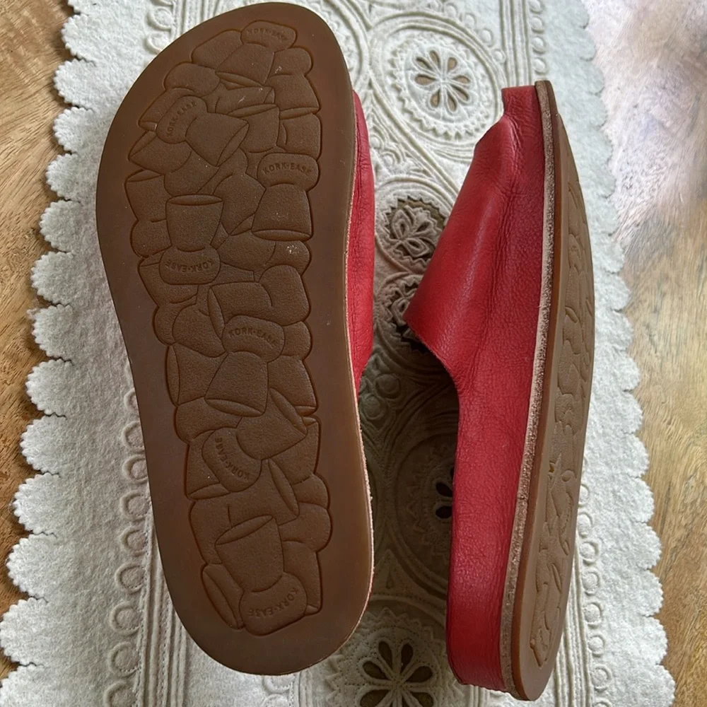Kork-Ease Red Mules with Crossover Straps - Picture 7 of 10
